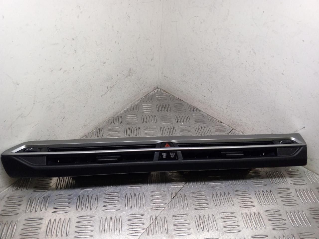 дефлектор обдува салона BMW iX I20 2025, электро, белый, полный привод, правый руль, 5A7CE33 - фото №1