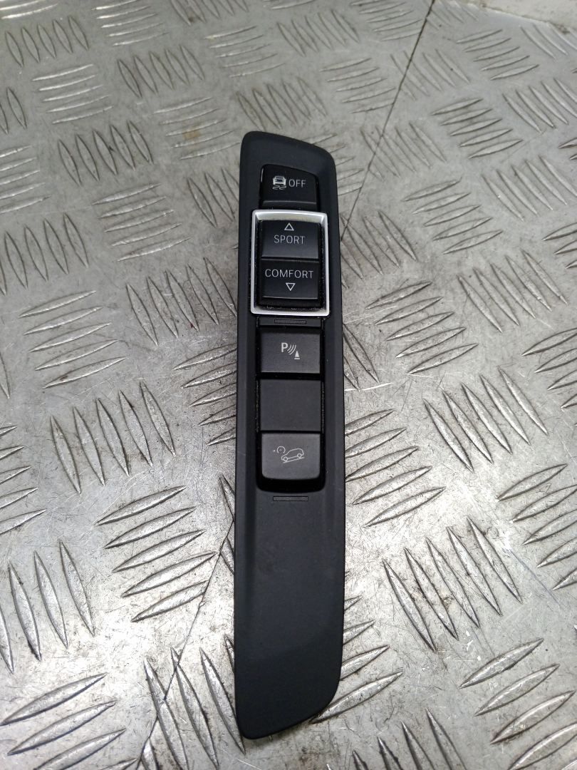 кнопка (выключатель) BMW X5 F15 2017, 3.0 л., N57 D30 B, дизель, АКПП, carbonschwarz metallic (416), внедорожник 5 дв., полный привод, правый руль, 61319262725, 9262725 - фото №1