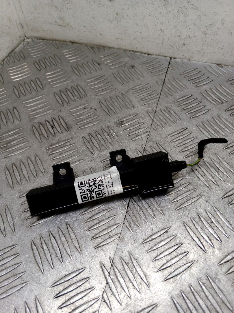 Антенна системы комфортного доступа Audi Q7 4L 2007, 3.0 л., BUG, дизель, АКПП, полный привод, правый руль, 4F0909141C - фото №1