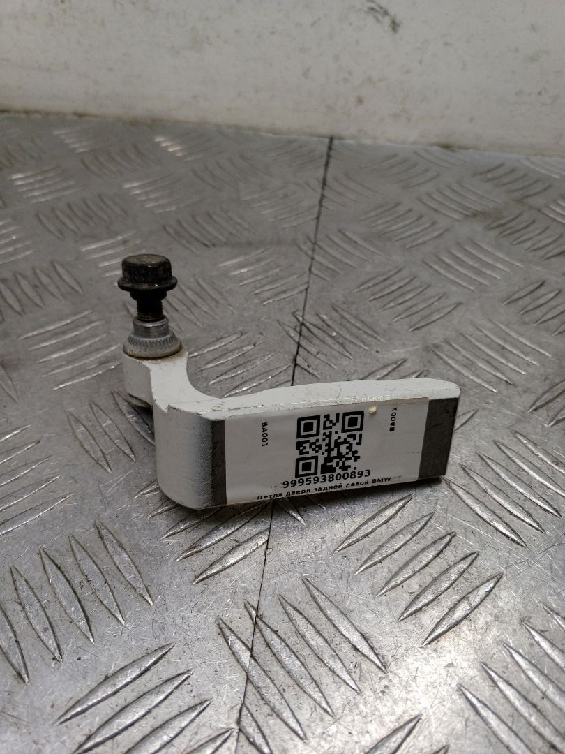 петля двери BMW X1 F48 2016, 2.0 л., B47 C20 A, дизель, МКПП, alpinweiß iii (300), внедорожник 5 дв., полный привод, правый руль - фото №1