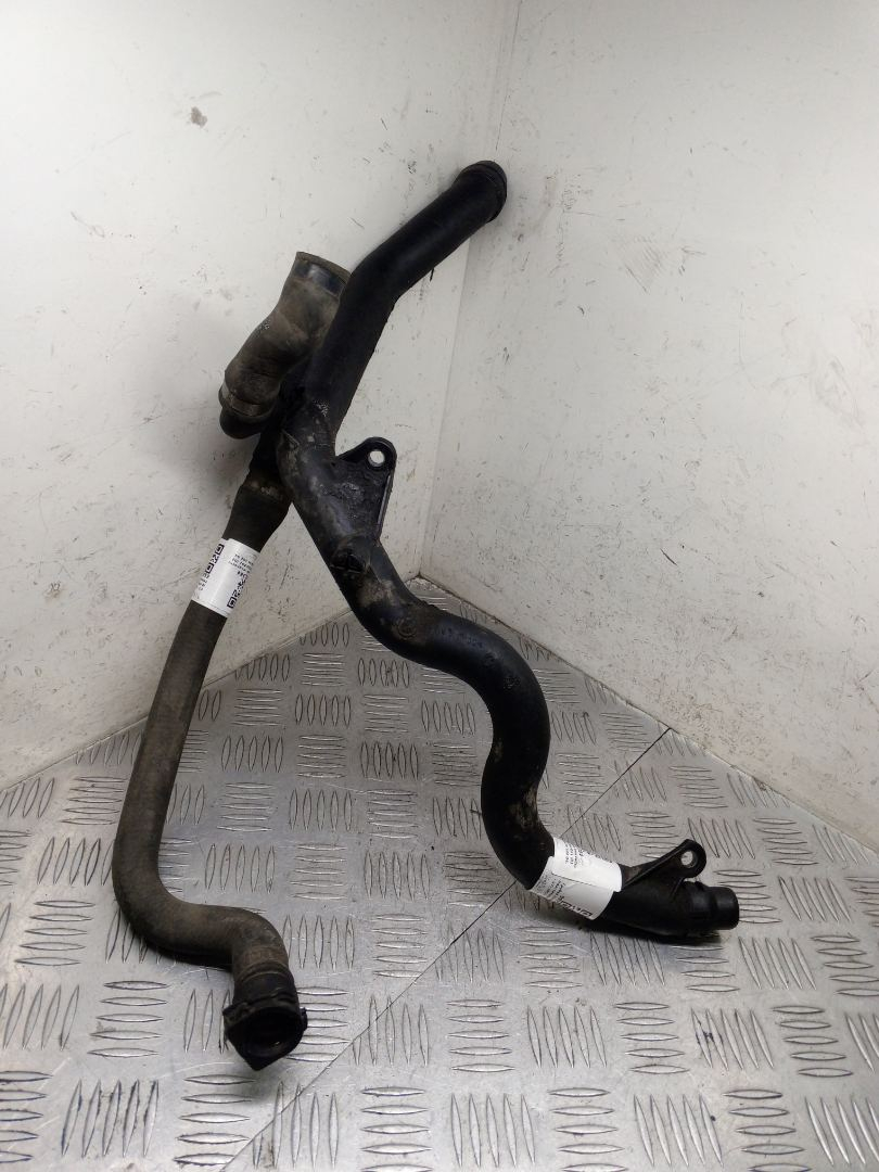 трубка охлаждающей жидкости BMW 5 серия E60/E61 2007, 2.0 л., M47N 204 D4, дизель, черный, универсал, 204D4, M47N204D4, M47N2, 7802631, 11537802631, M47N - фото №1