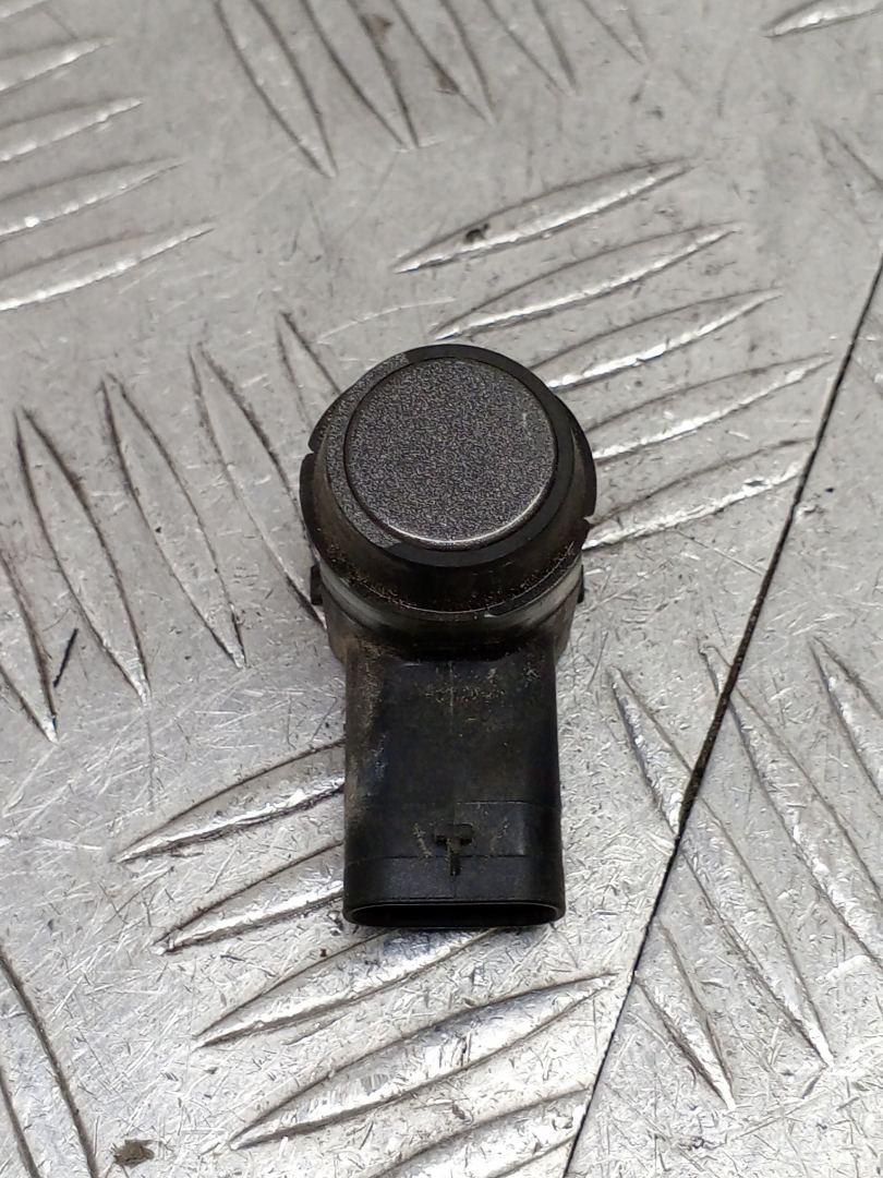 парктроник задний Porsche 911 Carrera S 991 2014, 3.8 л., MA1.03, бензин, робот, серый, задний привод, правый руль, 4H0919275 - фото №1