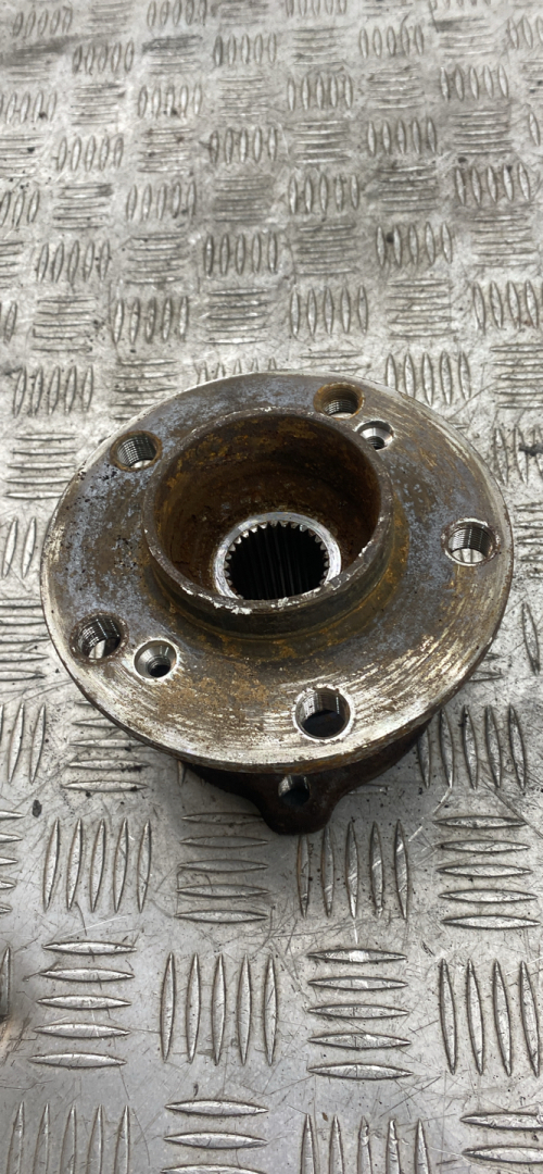 ступица задняя BMW X5 M F85 2018, 4.4 л., S63 B44 B, бензин, АКПП, внедорожник 5 дв., полный привод, правый руль, 33416795961, 33417850162, 6795961, 7850162 - фото №1