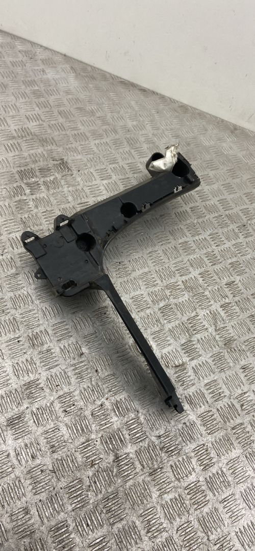 Крепление бампера заднего BMW X5 M F85 2018, 4.4 л., S63 B44 B, бензин, АКПП, внедорожник 5 дв., полный привод, правый руль, 51128056369, 8056369 - фото №1