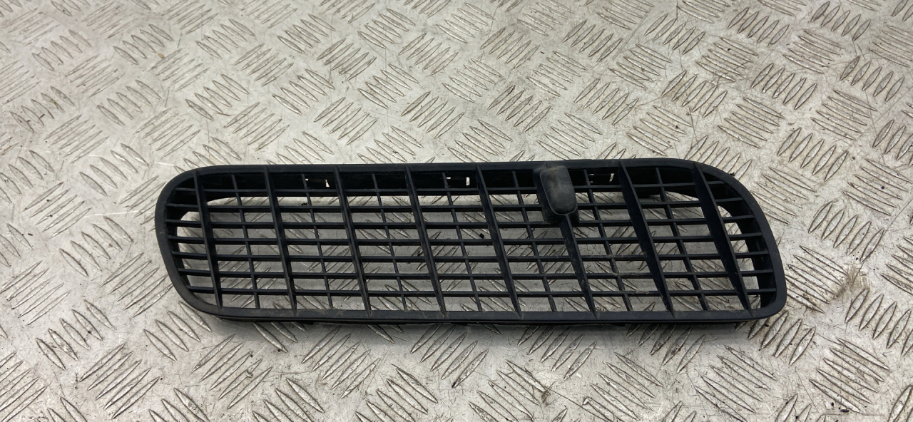 решетка капота BMW X5 E53 2003, 3.0 л., M54 B30 (306S3), бензин, АКПП, внедорожник 5 дв., полный привод, 51138402670, 8402670 - фото №1