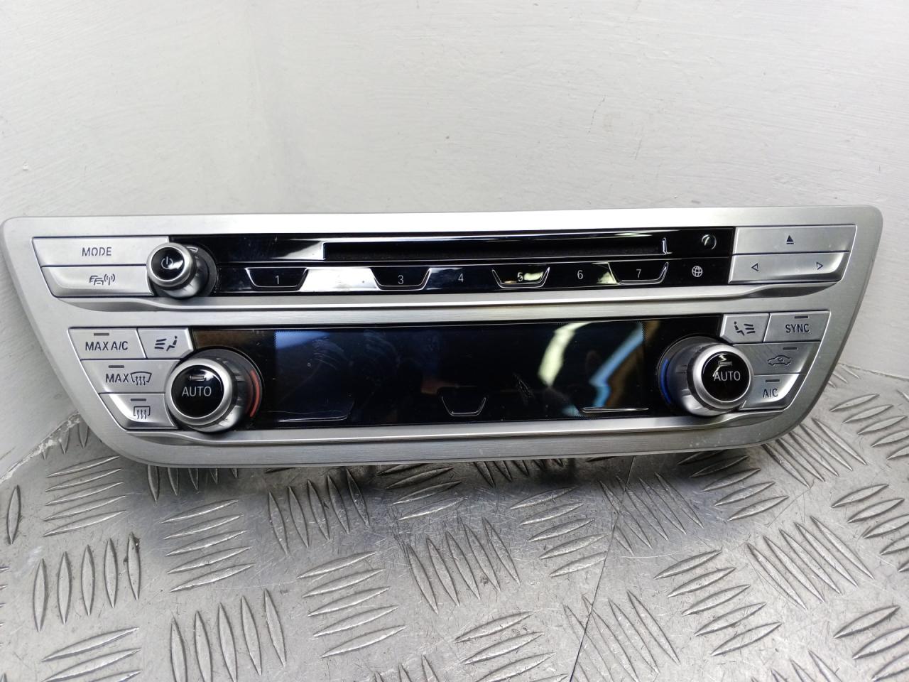 блок управления печки / климат-контроля BMW 7 серия G11/G12 G11 2018, 3.0 л., B57 D30 A, дизель, АКПП, singapore grau metallic (b41), седан, полный привод, правый руль, 6834362, 64116834362 - фото №1