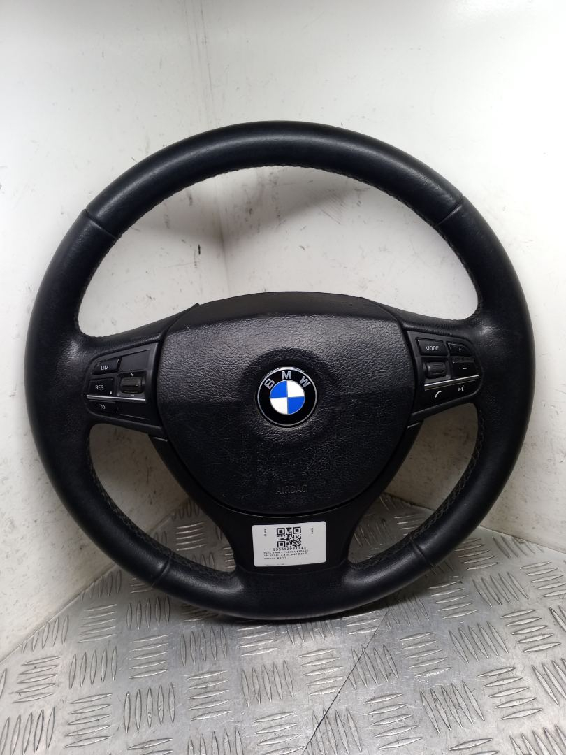 руль BMW 5 серия F07/F10/F11 F10 2012, 2.5 л., дизель, АКПП, sophistog brillan metall (b90), седан, задний привод, правый руль - фото №1