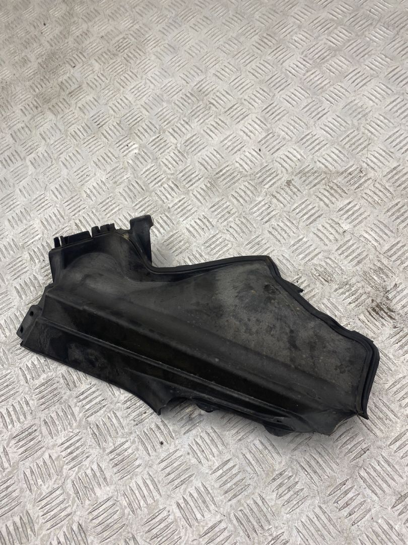 планка под капот BMW X5 F15 2017, 3.0 л., N57 D30 B, дизель, АКПП, carbonschwarz metallic (416), внедорожник 5 дв., полный привод, правый руль, 51717309205, 7309205 - фото №1