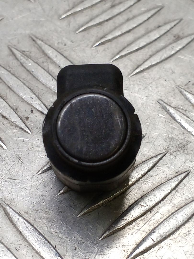 парктроник передний BMW 5 серия F07/F10/F11 2011, 3.0 л., N57 D30 A, дизель, АКПП, sophistog brillan metallic (a90), универсал, задний привод, правый руль, 9173106 - фото №1