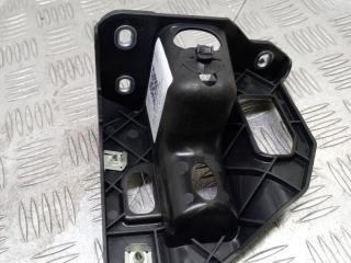 кронштейн (крепление) Porsche 911 Carrera S 991 2014, 3.8 л., MA1.03, бензин, робот, серый, задний привод, правый руль, 99155261900, 991552619