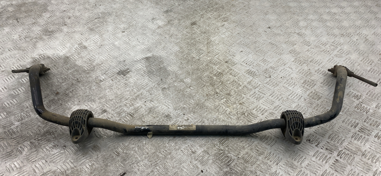 стабилизатор подвески передний BMW X1 F48 2016, 2.0 л., B47 C20 A, дизель, МКПП, alpinweiß iii (300), внедорожник 5 дв., полный привод, правый руль - фото №1