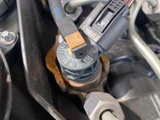 форсунка BMW 1 серия F20/F21 2014, 2.0 л., N47 D20 C, дизель, МКПП, задний привод, 7810702, 13537810702