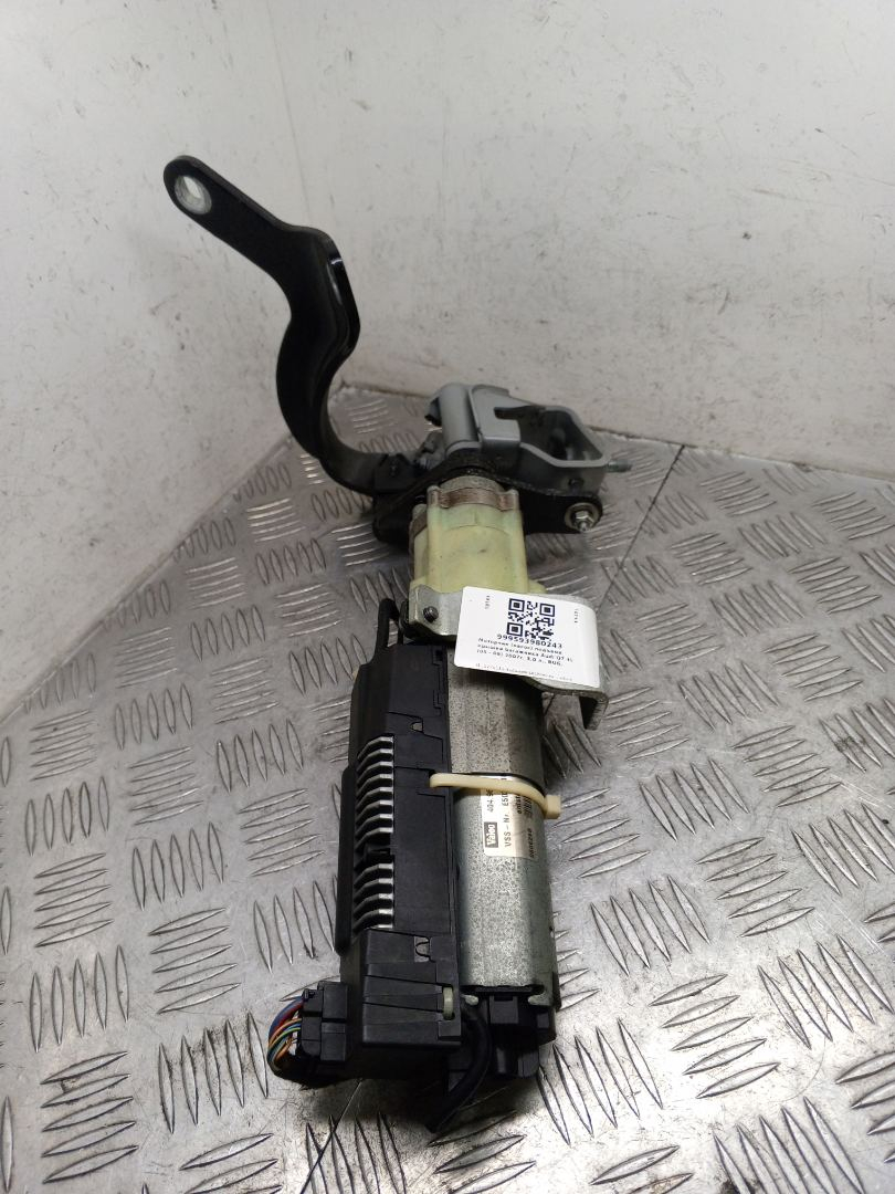 моторчик (насос) подъема крышки багажника (3-5 двери) Audi Q7 4L 2007, 3.0 л., BUG, дизель, АКПП, полный привод, правый руль, 4L0827851B - фото №1