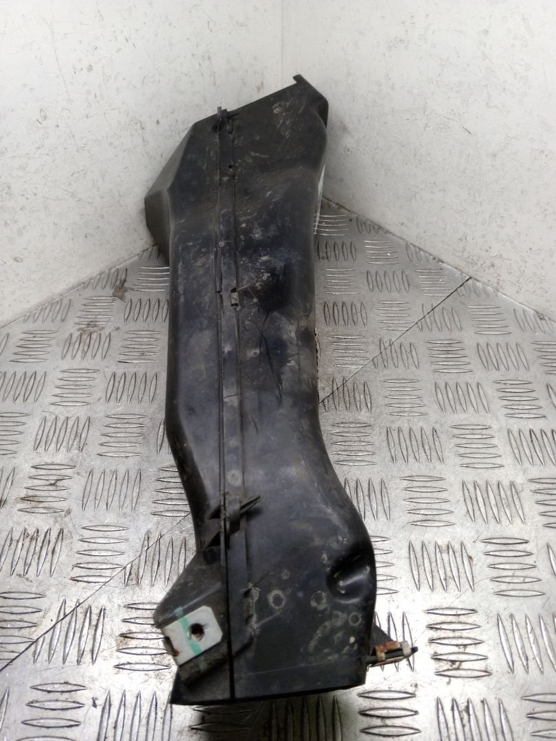 воздуховод тормозной правый BMW X5 F15 2017, 3.0 л., N57 D30 B, дизель, АКПП, carbonschwarz metallic (416), внедорожник 5 дв., полный привод, правый руль, 51748055210, 8055210 - фото №1