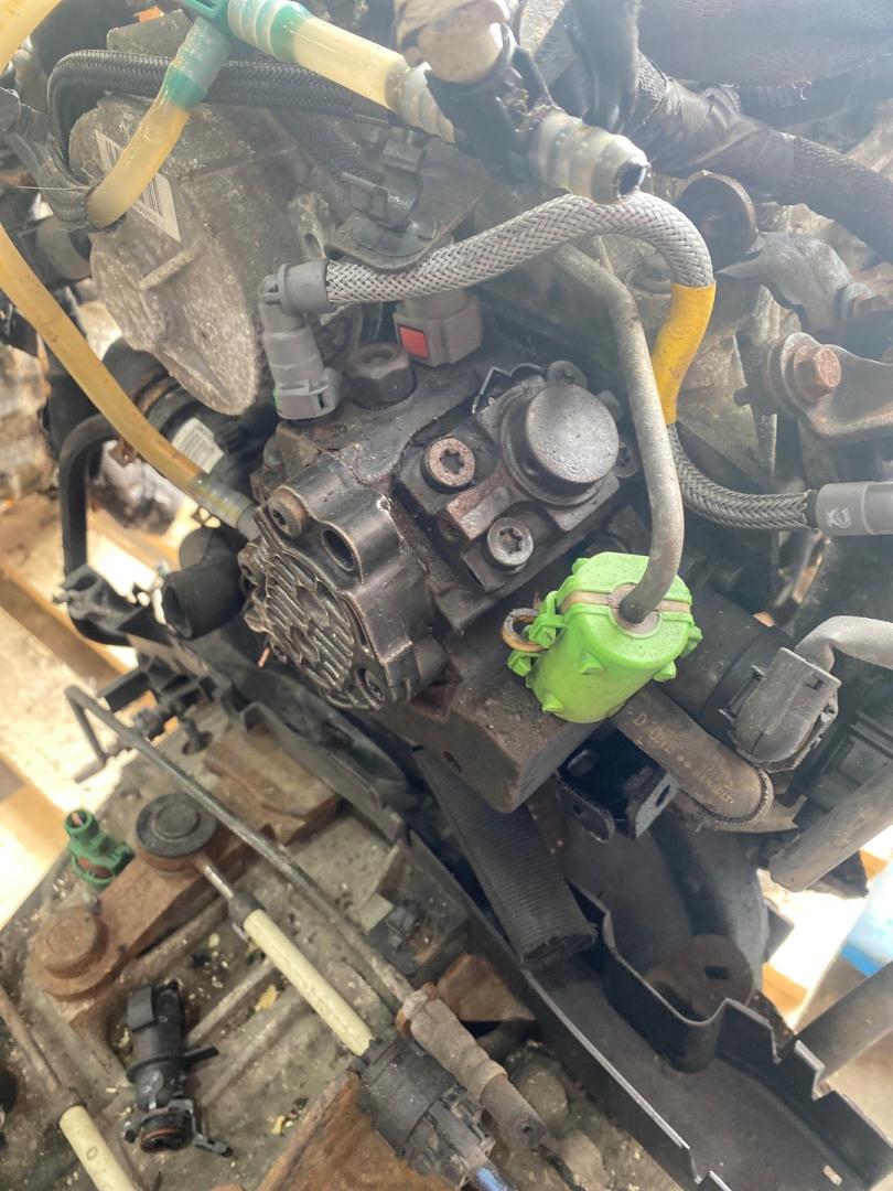 ТНВД Renault Master 3 поколение 2011, 2.3 л., M9T 670, дизель, МКПП - фото №1