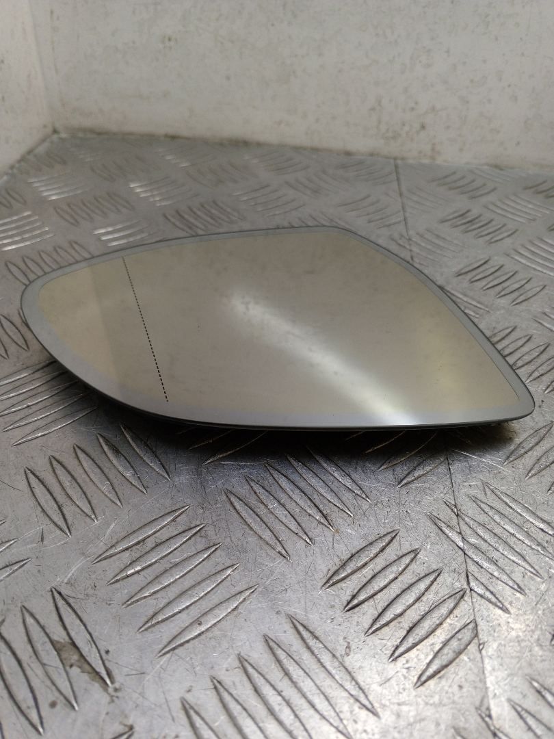 стекло зеркала наружного правого BMW X5 M F85 2018, 4.4 л., S63 B44 B, бензин, АКПП, внедорожник 5 дв., полный привод, правый руль - фото №1