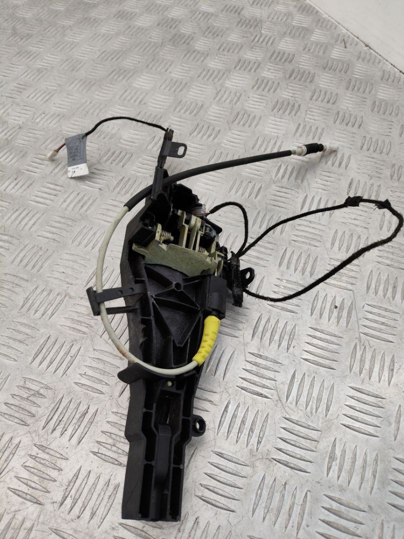 скелет ручки двери задней правой BMW X6 E71/E72 E71 2009, 3.5 л., M57D30 (306D5), дизель, АКПП, monacoblau (a35), внедорожник 5 дв., полный привод, правый руль - фото №1