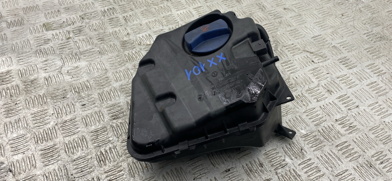 бачок расширительный Audi Q7 4L 2007, 3.0 л., BUG, дизель, АКПП, полный привод, правый руль, 7P0121407F - фото №1