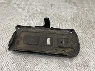 кронштейн (крепление) Porsche 911 Carrera S 991 2014, 3.8 л., MA1.03, бензин, робот, серый, задний привод, правый руль, 991504151