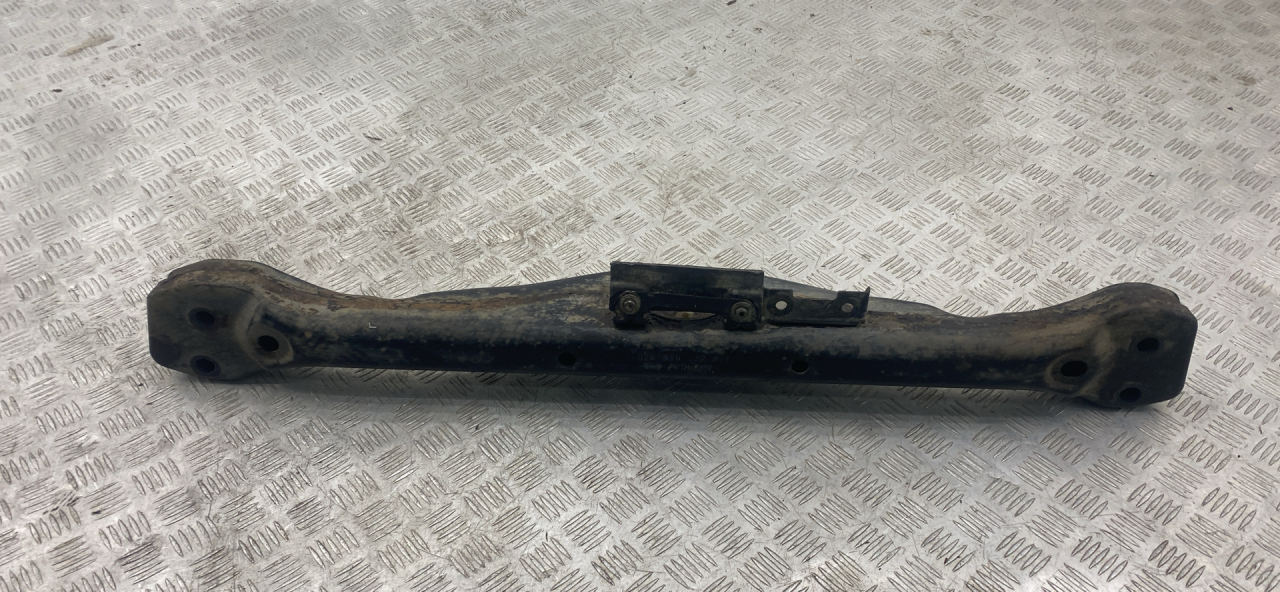 кронштейн КПП Audi Q7 4L 2007, 3.0 л., BUG, дизель, АКПП, полный привод, правый руль, 7L0399227B - фото №1