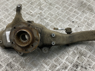 кулак поворотный левый BMW X5 E70 [рестайлинг] E70 2012, 4.0 л., дизель, АКПП, black sapphire metallic (475), внедорожник 5 дв., полный привод, правый руль