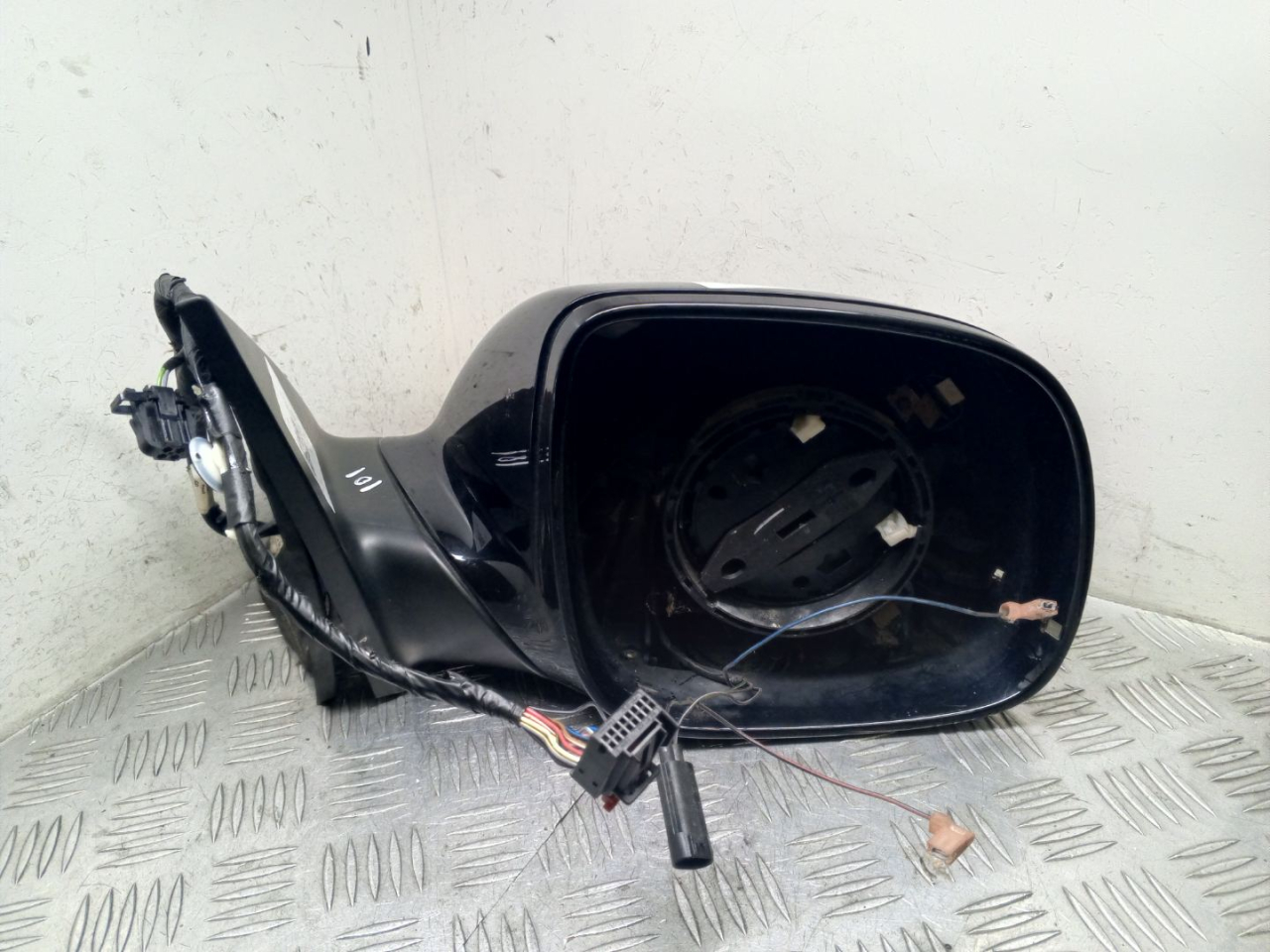 зеркало наружное правое Audi Q7 4L 2007, 3.0 л., BUG, дизель, АКПП, полный привод, правый руль, 4L2857410E - фото №1