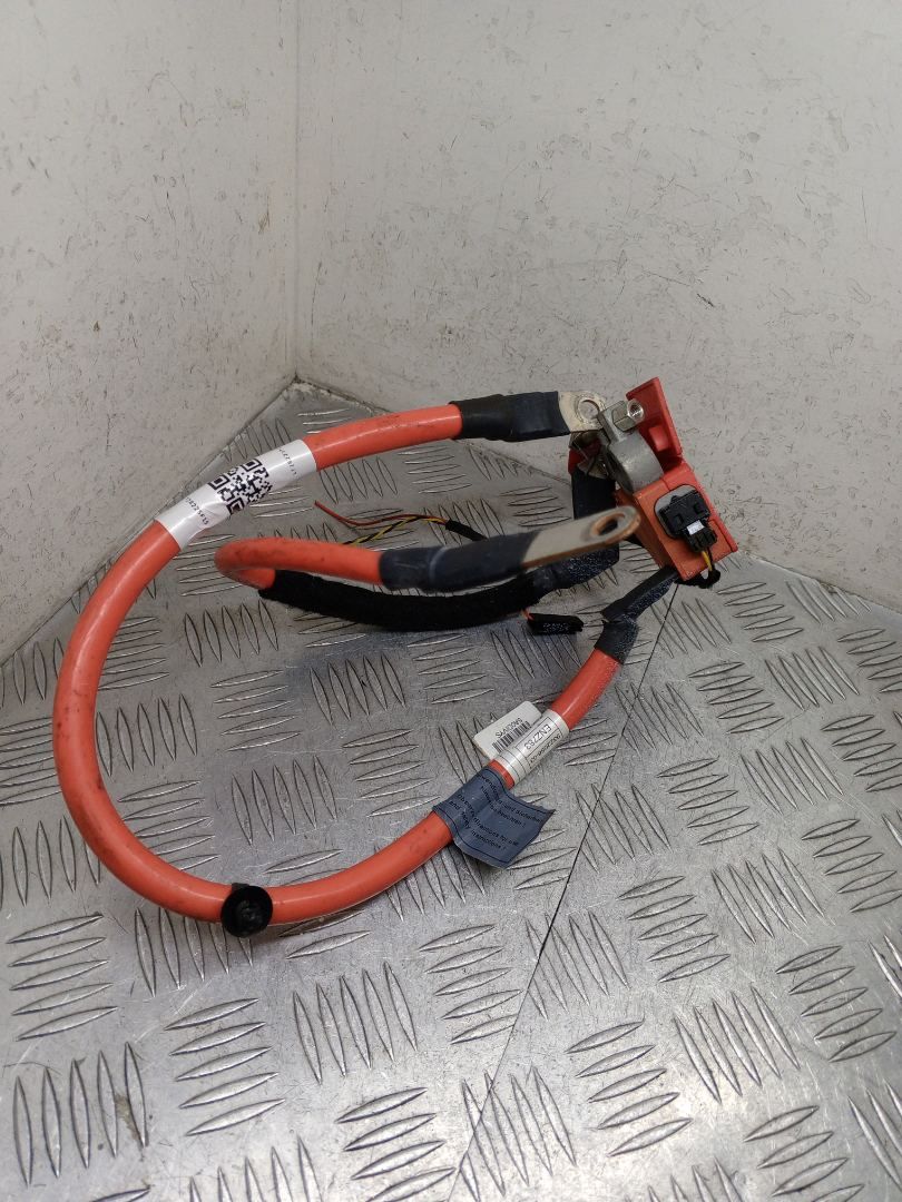 плюсовой провод аккумулятора BMW X5 F15 2018, 3.0 л., N57 D30 A, дизель, АКПП, carbonschwarz metallic (416), внедорожник 5 дв., полный привод, правый руль, 61129322056, 9322056 - фото №1