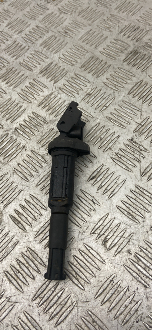катушка зажигания BMW X5 E53 2003, 3.0 л., M54 B30 (306S3), бензин, 1712223, 12131712223 - фото №1