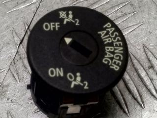 кнопка Airbag BMW 5 серия F10/F11 [рестайлинг] F10 2014, 2.5 л., дизель, АКПП, carbonschwarz metallic (416), седан, задний привод, правый руль, 61319196886, 9196886