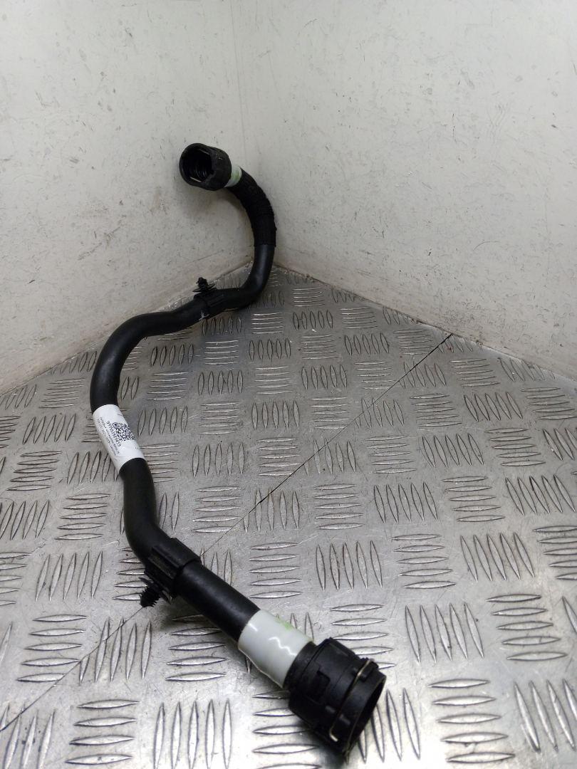 патрубок радиатора BMW iX I20 2025, электро, белый, полный привод, правый руль, 8475131, 17128475131 - фото №1