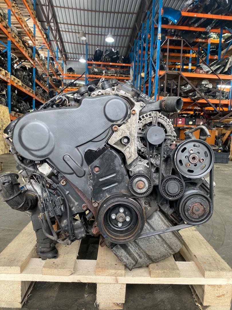 двигатель Audi A4 B8/8K 2010, 2.0 л., CAGB, дизель, МКПП, седан, CJCB, CAGB, CSUB - фото №1