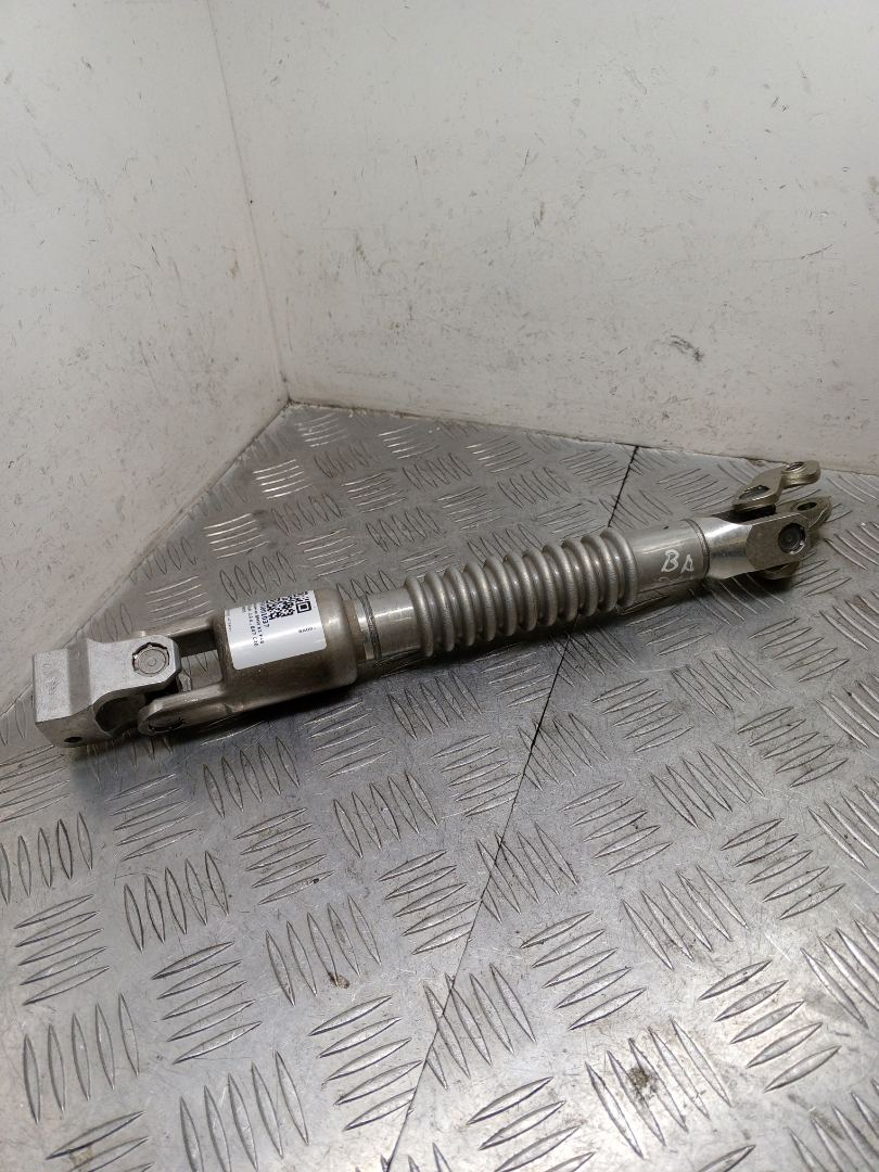 рулевой карданчик BMW X1 F48 2016, 2.0 л., B47 C20 A, дизель, МКПП, alpinweiß iii (300), внедорожник 5 дв., полный привод, правый руль, 32306865654, 6865654 - фото №1