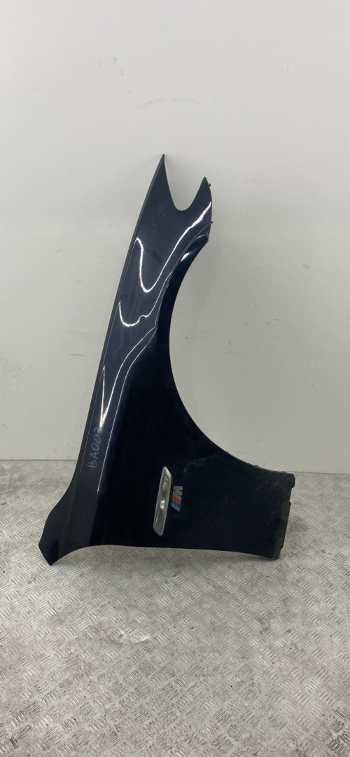 крыло переднее правое BMW 5 серия F07/F10/F11 F10 2011, 3.0 л., N57 D30 A, дизель, АКПП, carbonschwarz metallic (416), седан, задний привод, правый руль, 41357248660, 7248660 - фото №1