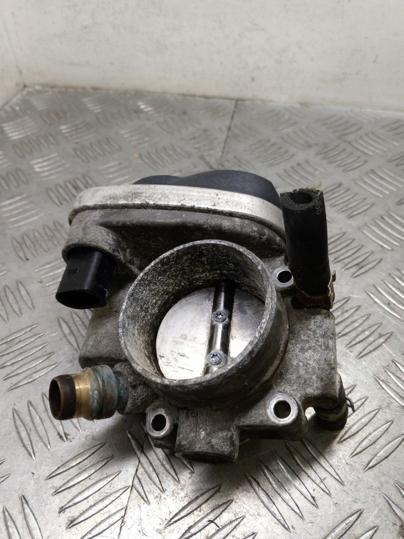 заслонка дроссельная Opel Zafira 2 поколение (B) 2007, 1.8 л., Z 18 XER, бензин, МКПП, передний привод, правый руль, Z18XER, 55353801 - фото №1