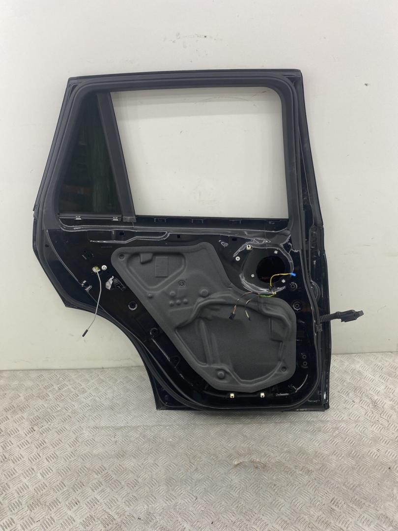 стекло двери задней левой BMW X5 F15 2018, 3.0 л., N57 D30 B, дизель, АКПП, black sapphire metallic (475), внедорожник 5 дв., полный привод, правый руль - фото №1