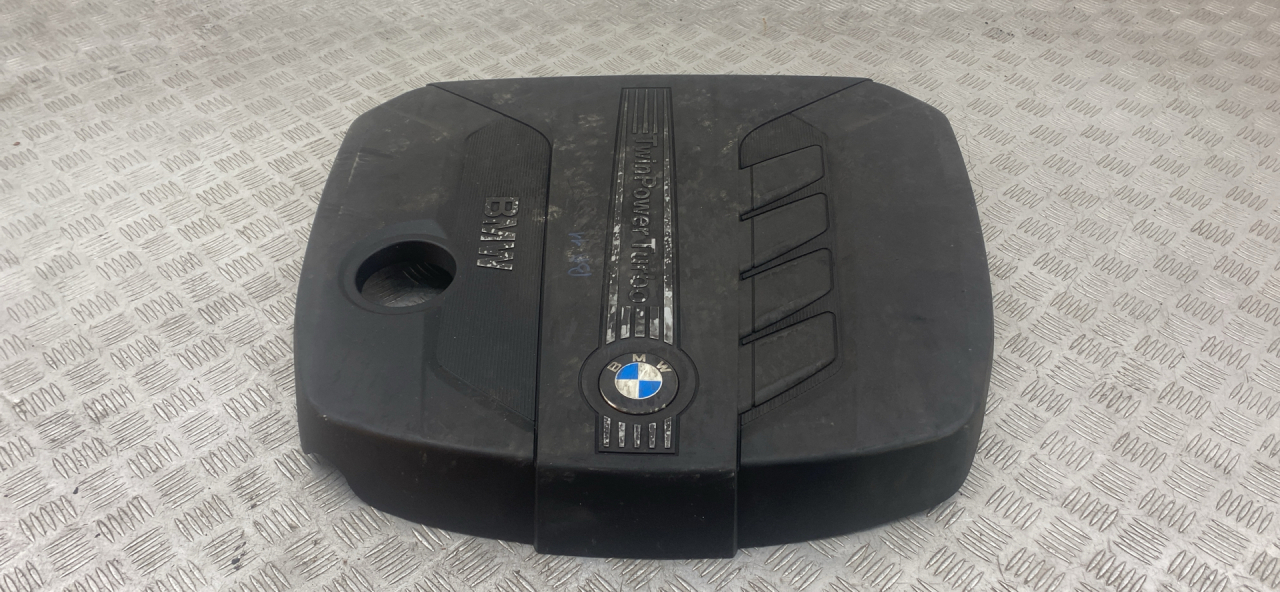 декоративная крышка двигателя BMW 5 серия F07/F10/F11 F10 2012, 2.5 л., дизель, АКПП, sophistog brillan metall (b90), седан, задний привод, правый руль, 8510475, 13718510475 - фото №1