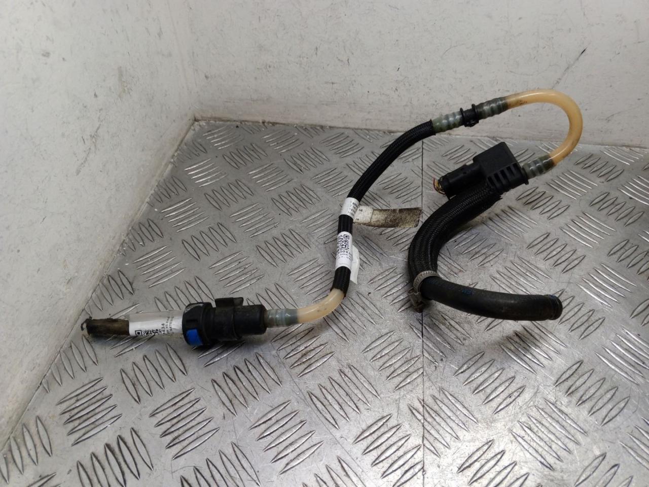 трубка топливная BMW X1 E84 2011, 2.0 л., N47 D20 C, дизель, АКПП, 7802243, 13537800666, 7800666 - фото №1