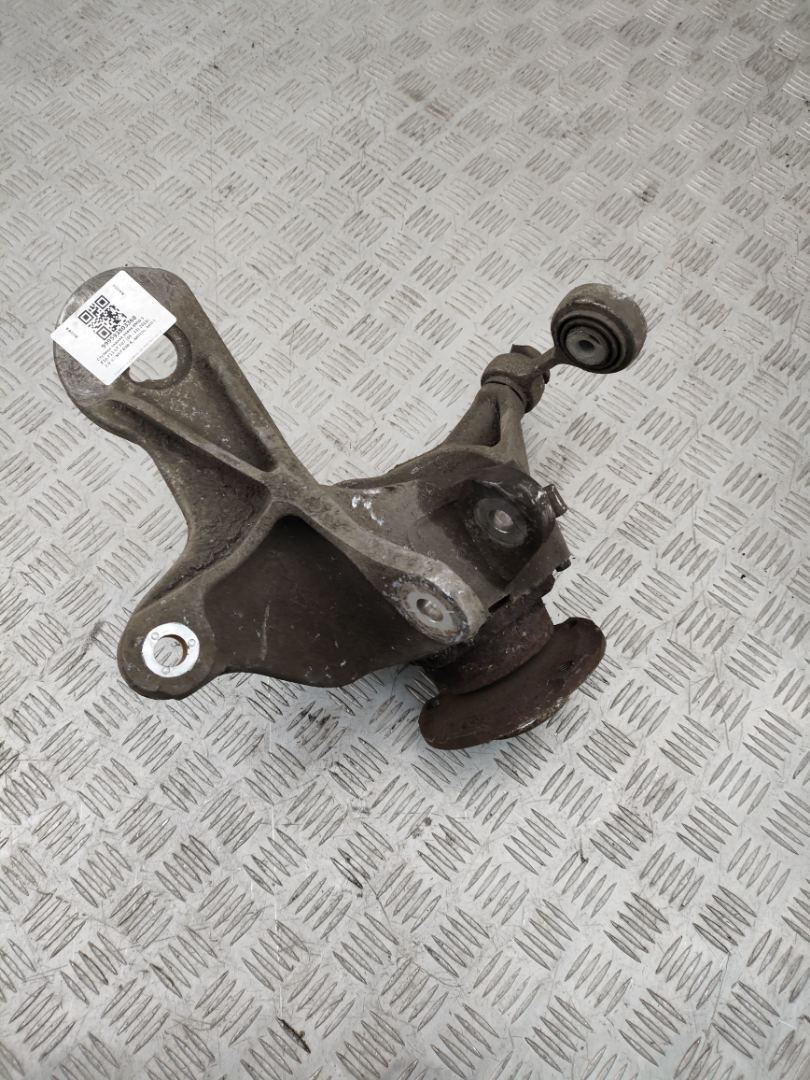 ступица задняя левая BMW 5 серия F07/F10/F11 2011, 3.0 л., N57 D30 A, дизель, АКПП, sophistog brillan metallic (a90), универсал, задний привод, правый руль - фото №1