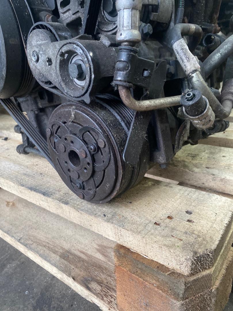 компрессор кондиционера Volvo C70 2 поколение 2008, 2.4 л., B 5244 S4, бензин, МКПП - фото №1