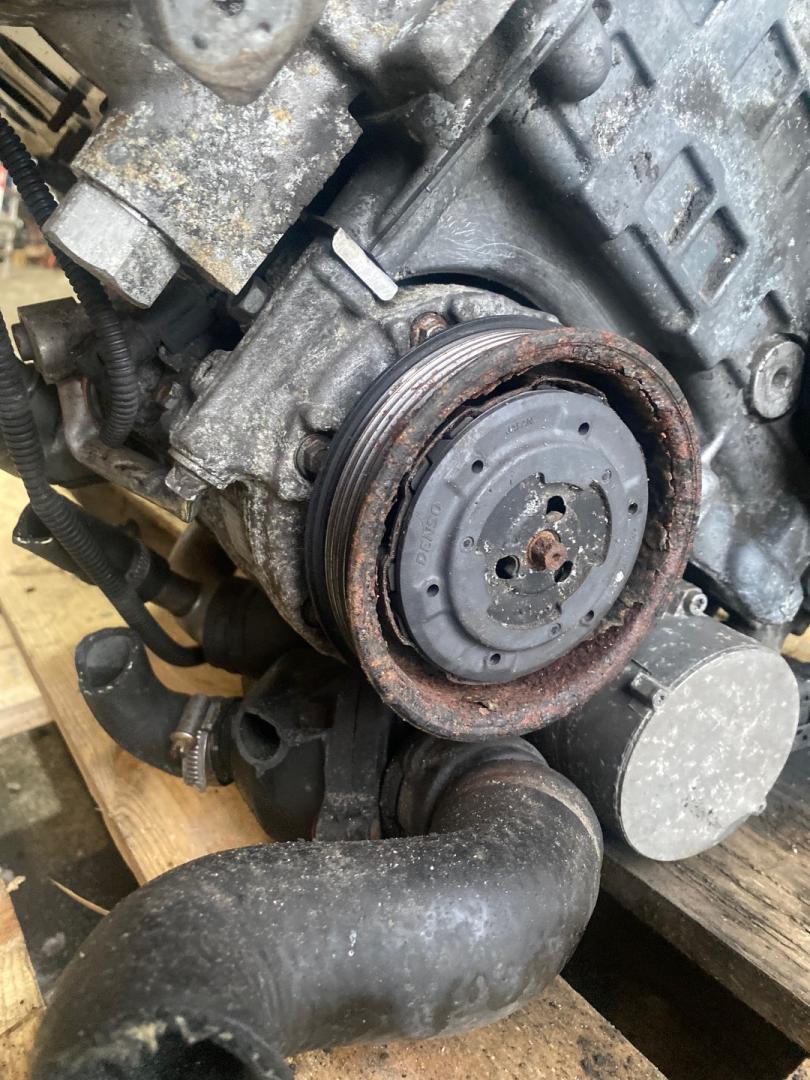 компрессор кондиционера BMW 6 серия E63/E64 2006, 3.0 л., N52 B30 AF, бензин, АКПП, 64526956715, 6956715 - фото №1