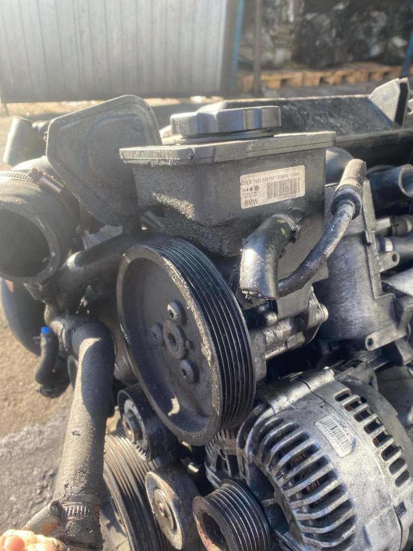 насос гидроусилителя руля BMW 5 серия E60/E61 2007, 3.0 л., M57 D30 (306D3), дизель, МКПП, 7693974 - фото №1