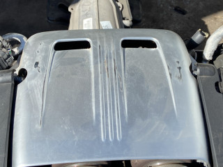 декоративная крышка двигателя Mercedes-Benz C AMG W205 2017, 4.0 л., M 177.980, бензин, АКПП, 197, седан, задний привод, правый руль