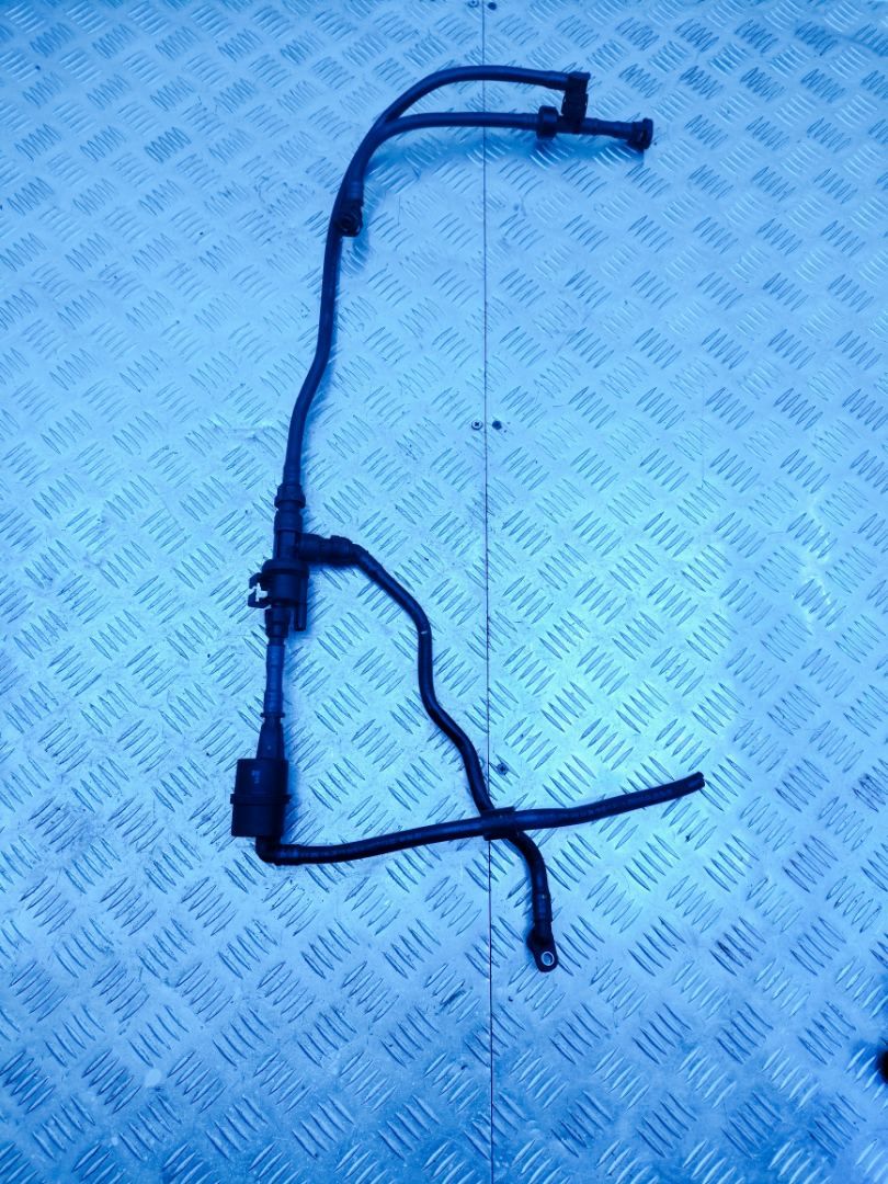 клапан вентиляции топливного бака BMW 5 серия G30/G31 G30 2019, 3.0 л., B58 B30 A, бензин, АКПП, bluestone metallic (c2y), седан, полный привод, правый руль, 13907643106, 7643106 - фото №1