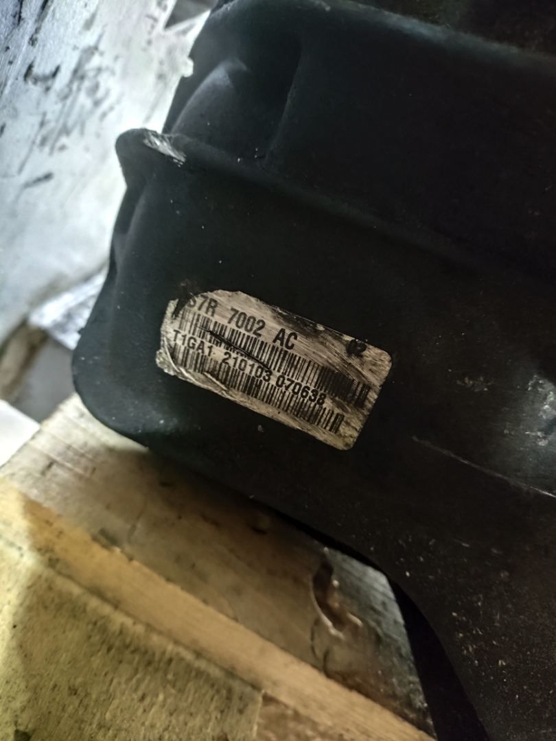 КПП механическая (МКПП) Ford Mondeo 3 поколение 2003, 3.0 л., MEBA, бензин, МКПП - фото №1