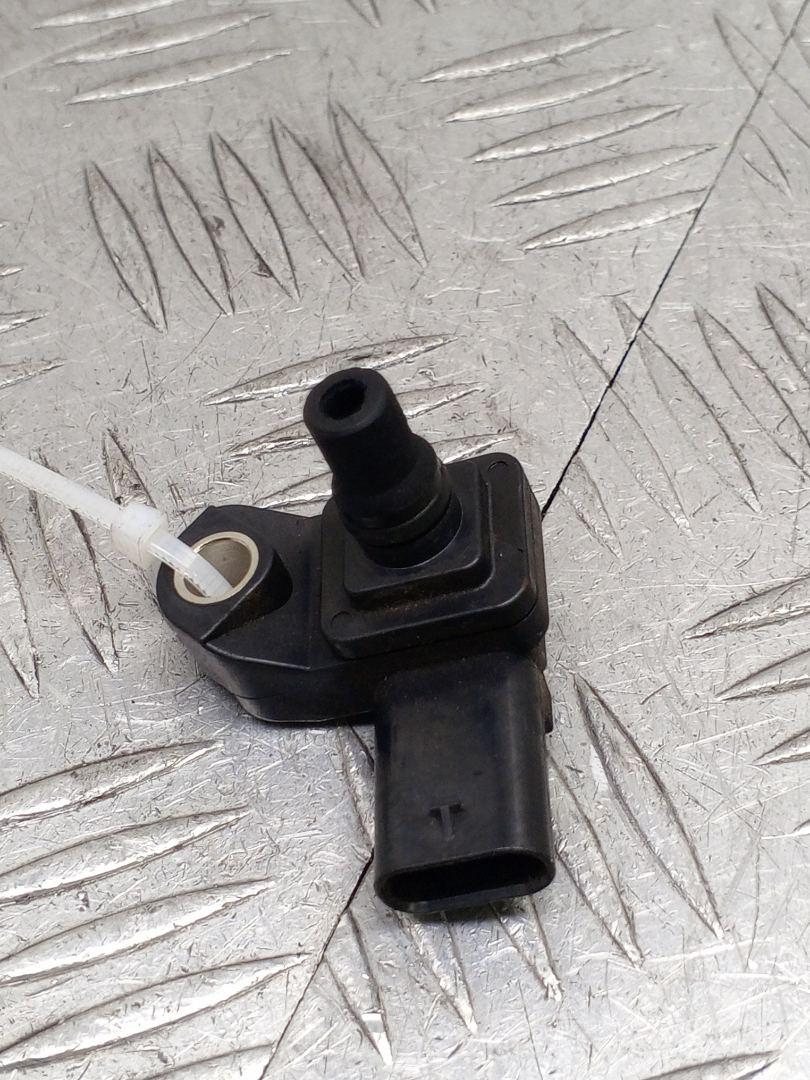 датчик давления во впускном коллекторе BMW 5 серия F07/F10/F11 2010, 3.0 л., N57 D30 A, дизель, 7804742, 13627804742 - фото №1