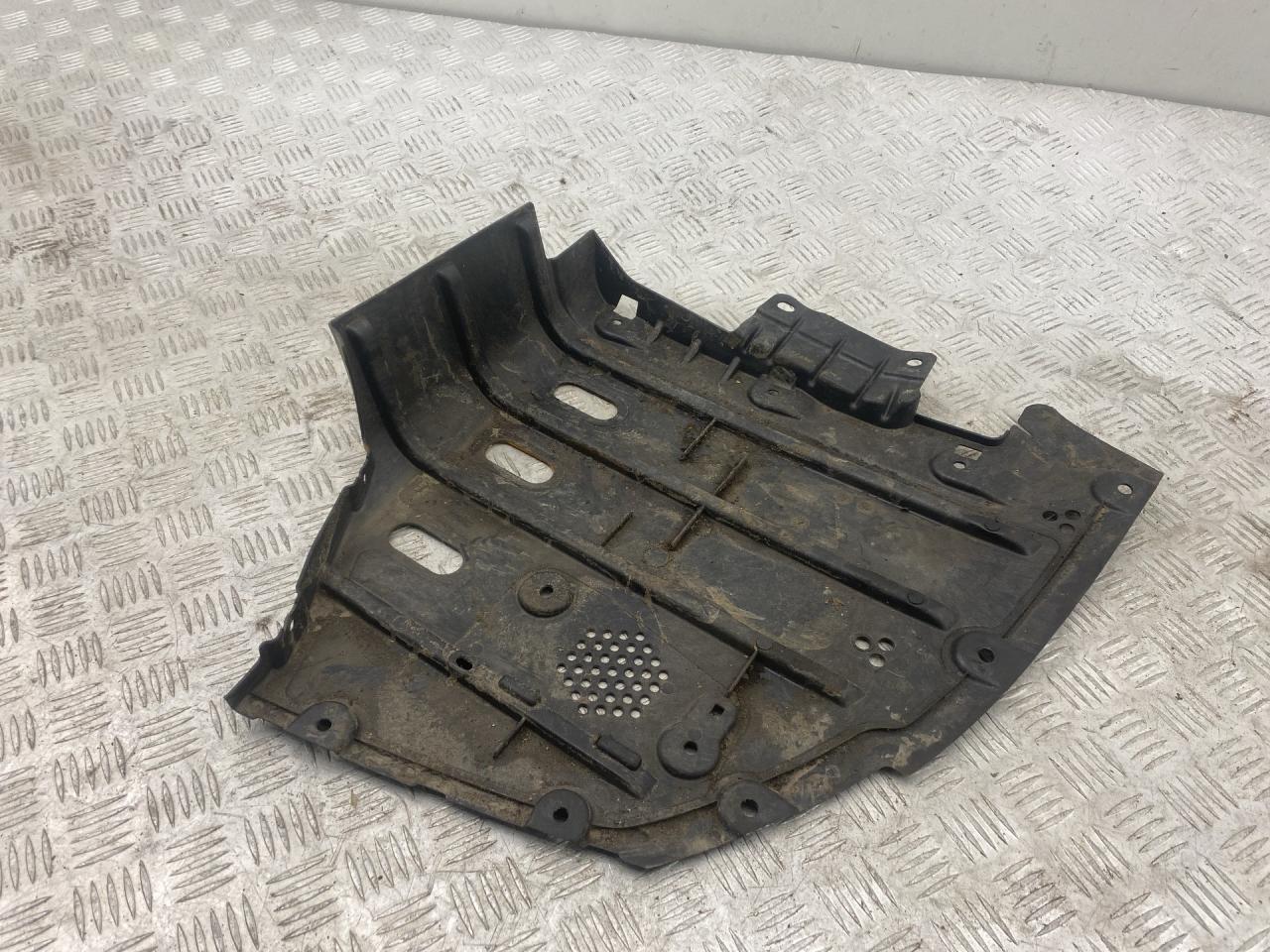 защита днища BMW iX I20 2025, электро, белый, полный привод, правый руль, 51757932077, 7932077 - фото №1