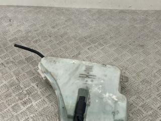 бачок омывателя BMW 5 серия F10/F11 [рестайлинг] F10 2014, 2.5 л., дизель, АКПП, carbonschwarz metallic (416), седан, задний привод, правый руль, 8050439