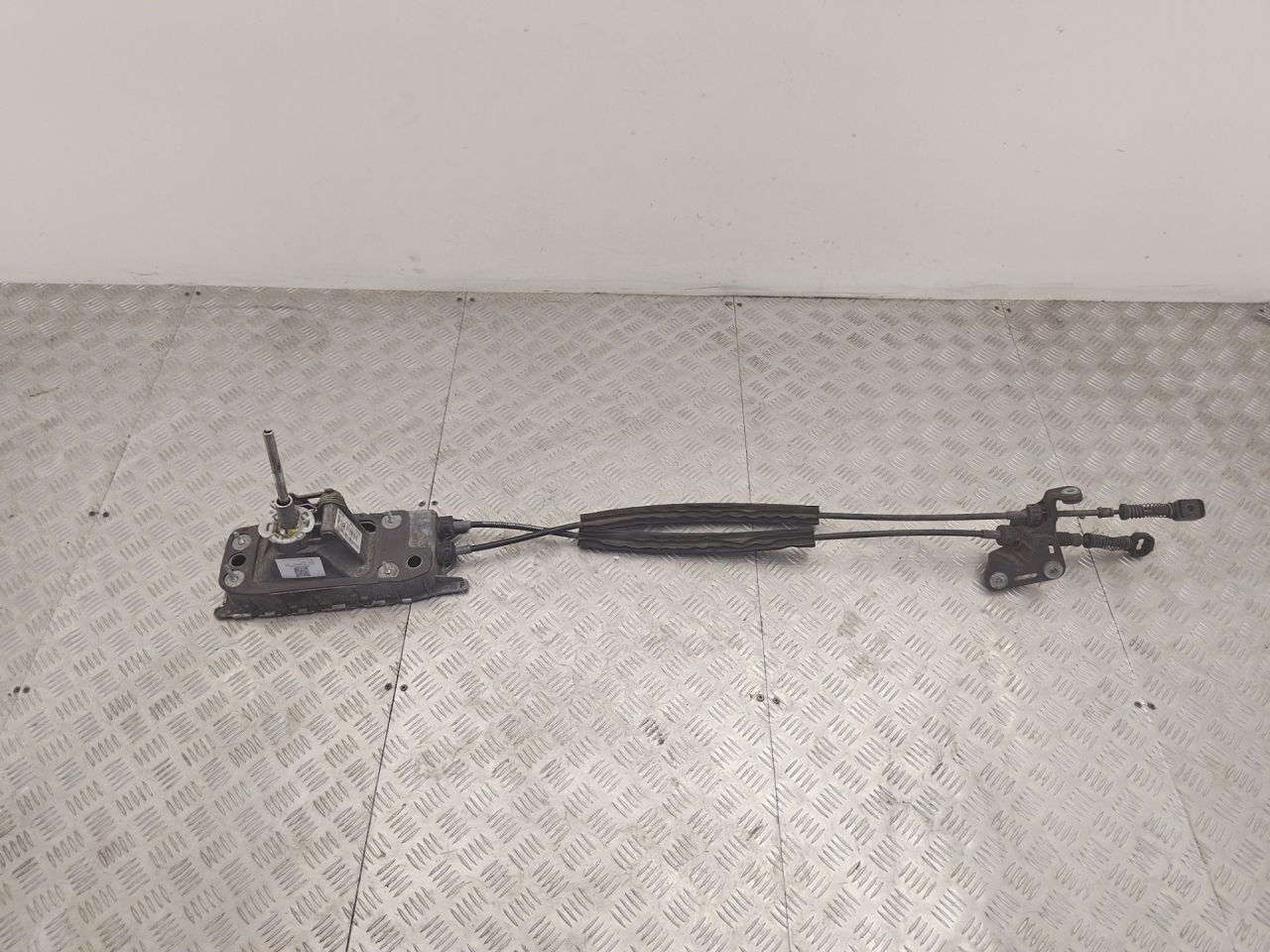 кулиса Volkswagen Passat B6 2010, 2.0 л., CBAB, дизель, МКПП, седан, передний привод, правый руль, 3C0711049AG - фото №1