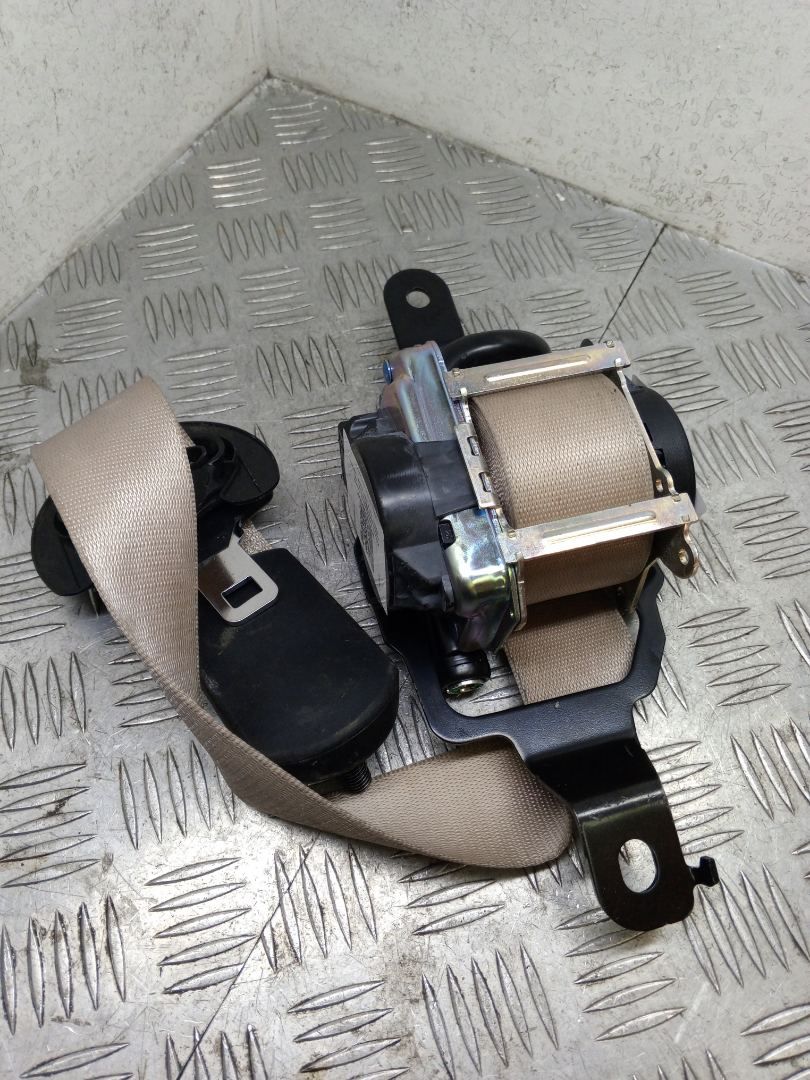 ремень безопасности BMW X5 F15 2017, 3.0 л., N57 D30 B, дизель, АКПП, carbonschwarz metallic (416), внедорожник 5 дв., полный привод, правый руль, 72117343643, 7343643 - фото №1