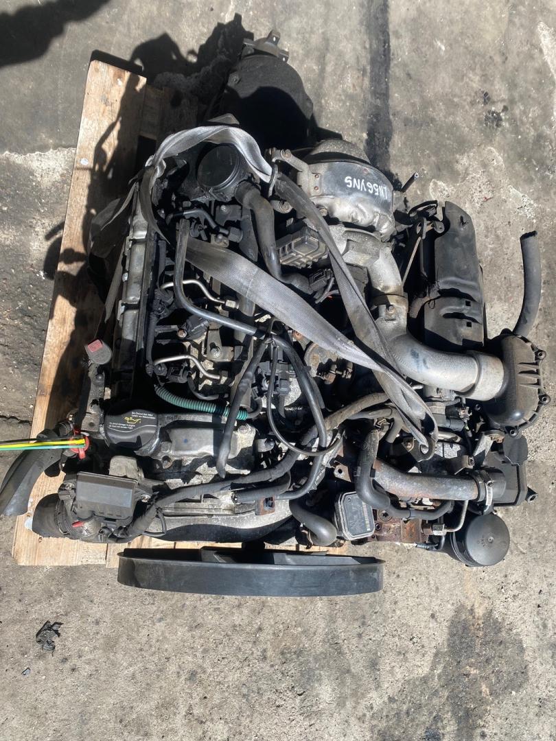форсунка Mercedes-Benz Viano W639 2007, 3.0 л., OM 642.990, дизель, АКПП - фото №1